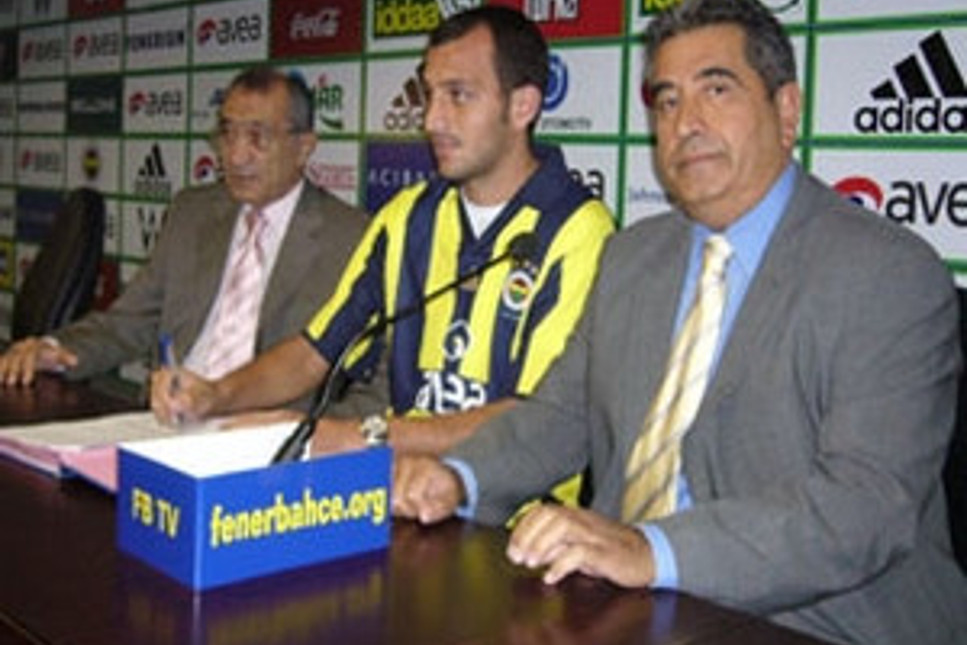 Edu, Fenerbahçe'yle 4 yıllık sözleşme imzaladı