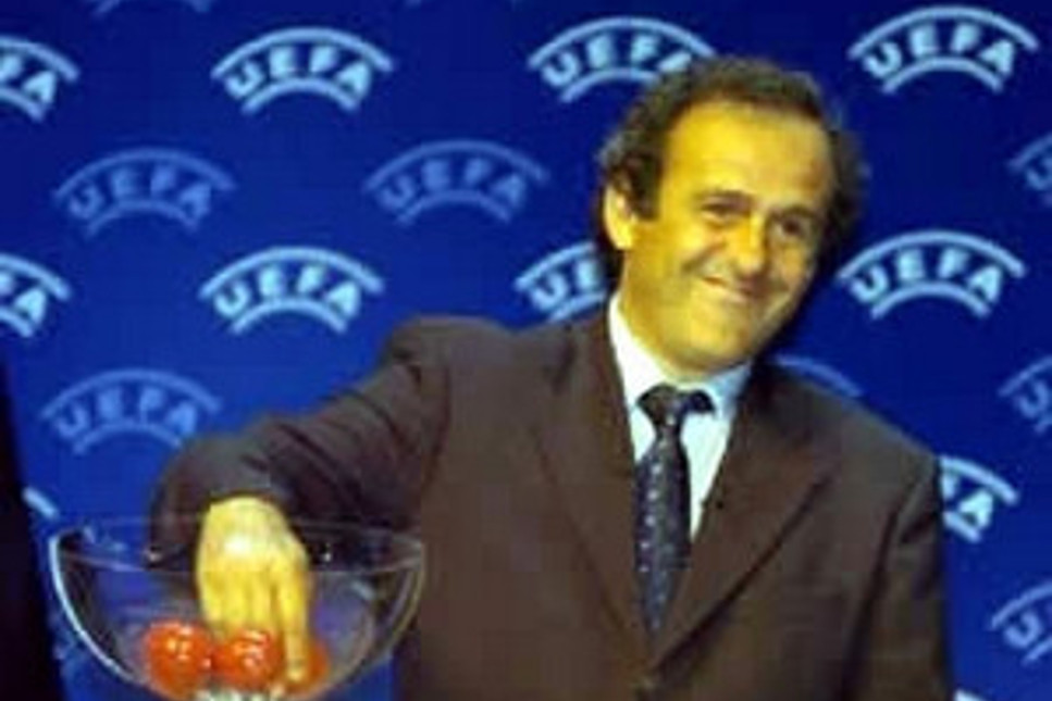 UEFA'nın yeni patronu Platini oldu...