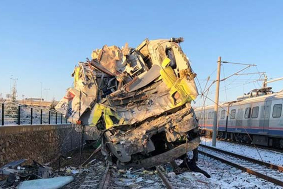 9 kişi öldü: Kaza nedeni, tren yanlış hatta yönlendirildi