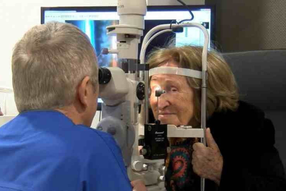 94 yaşında ameliyat oldu, görme seviyesi arttı
