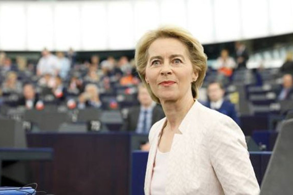 AB Komisyonu Başkanlığına Ursula von der Leyen seçildi