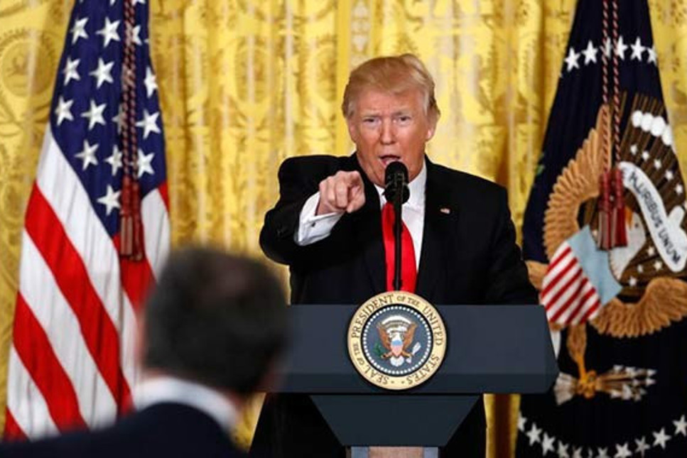 Medyaya 'yalancı' diyen Trump'a medyadan ambargo