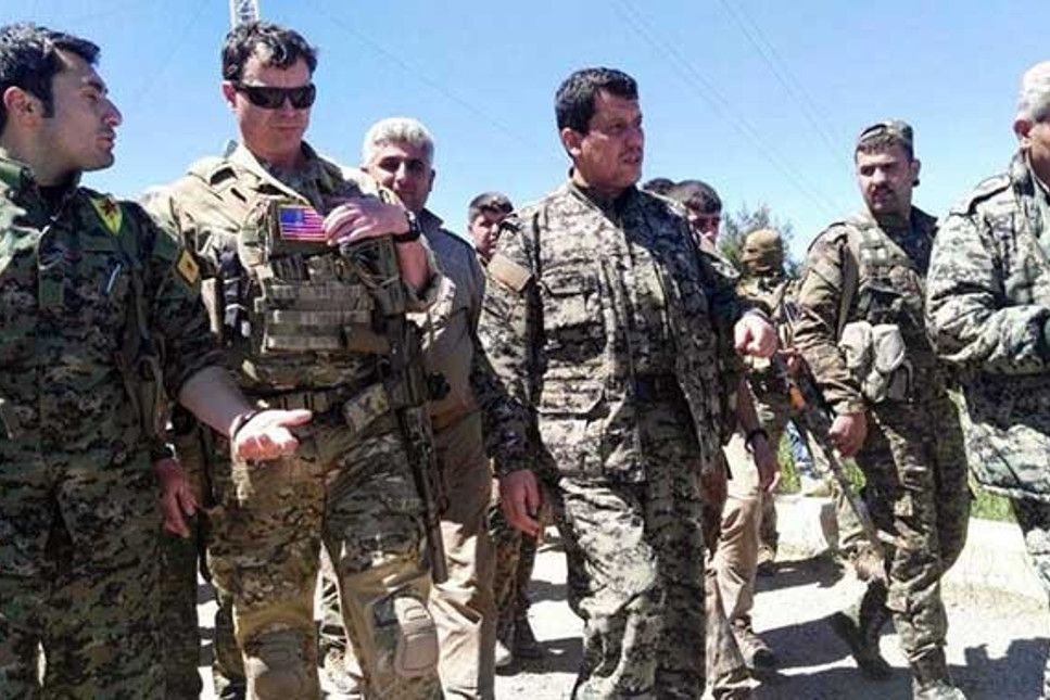 ABD'li komutan ve kırmızı bültenle aranan PKK'lı "Şahin Cilo" yan yana