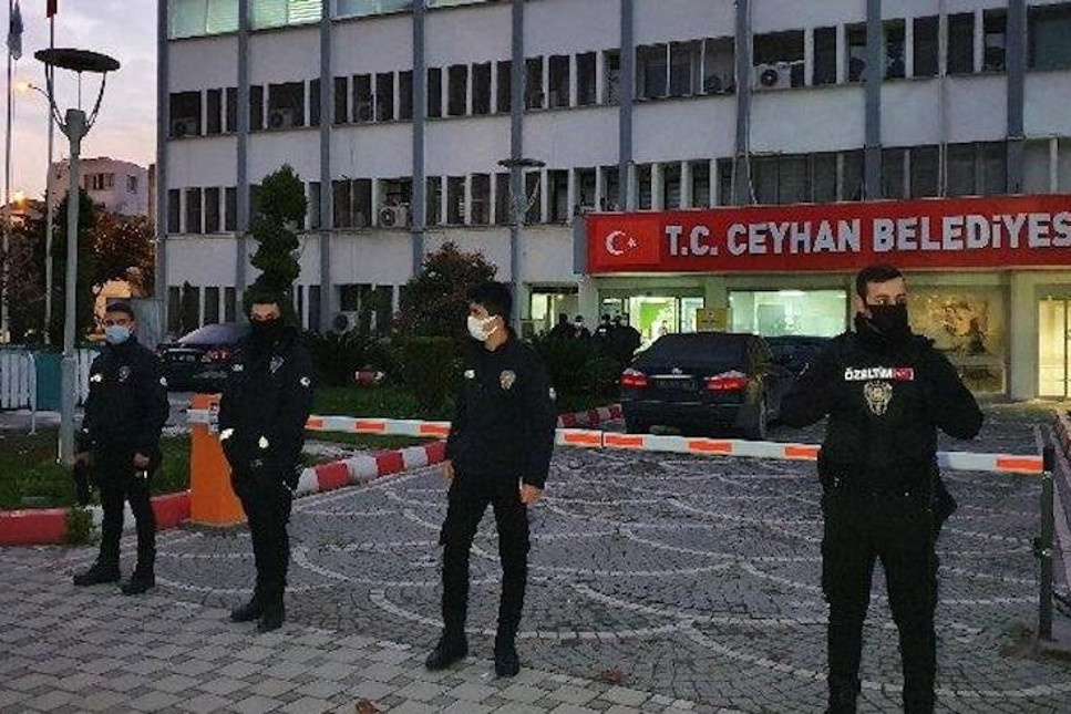 Adana Ceyhan Belediyesi’ne ‘rüşvet’ operasyonu: 23 gözaltı