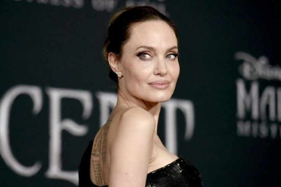 Angelina Jolie'den instagram rekoru!