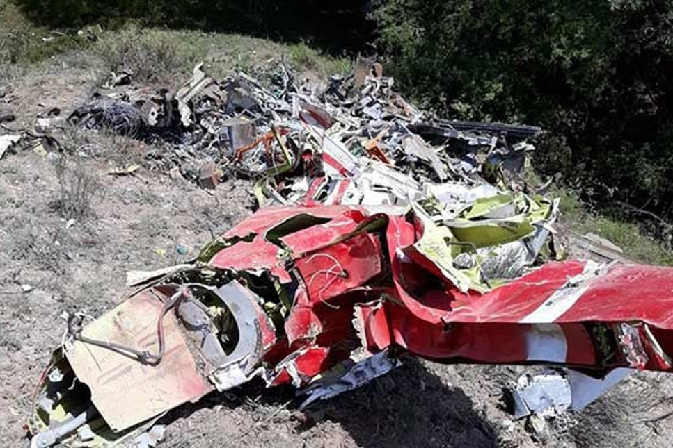 Ankara Beypazarı'nda eğitim uçağı düştü! Uçağın düşme anı ortaya çıktı