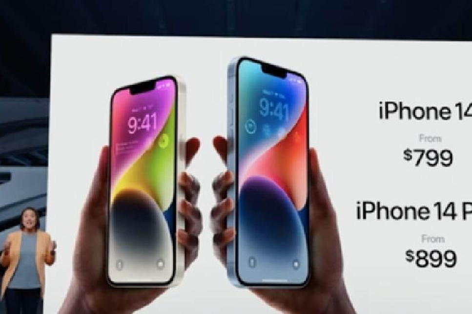 Apple, iPhone 14 Plus ve Apple Watch 8'i tanıtıyor