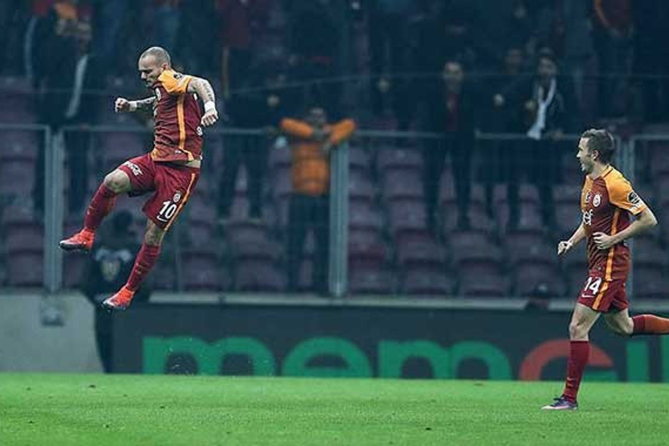 Arena'da 4 gol: Galatasaray moral buldu