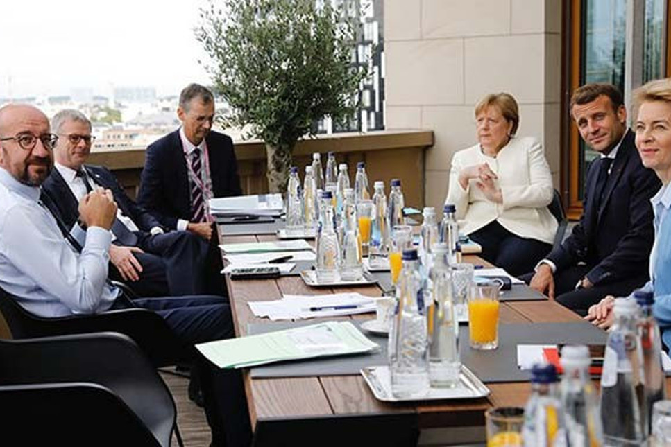 AB liderleri 750 milyar Euro'luk pakette anlaşamadı; Macron masaya yumruk vurdu...