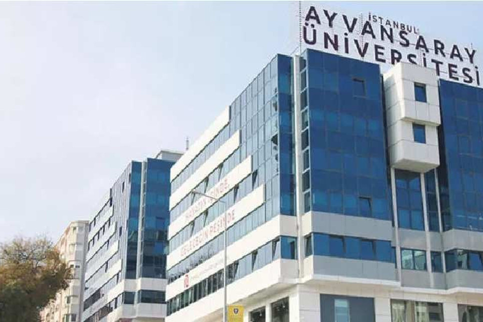 Ayvansaray Üniversitesi'nin adı ne oldu?
