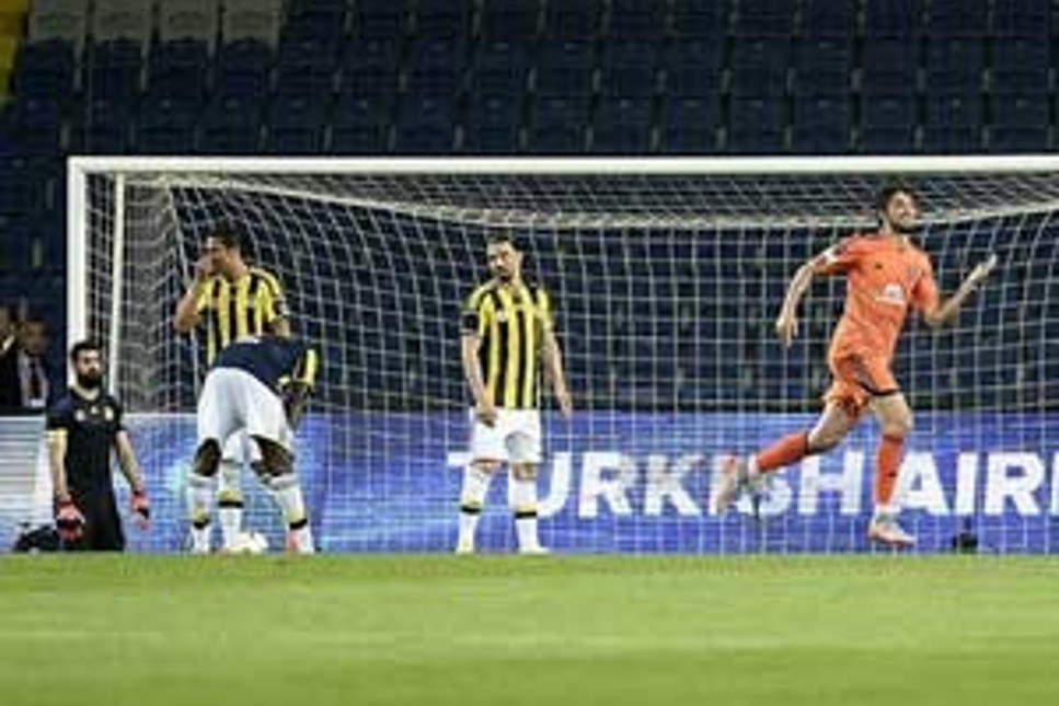 Fenerbahçe berabere kaldı, Galatasaray şampiyon