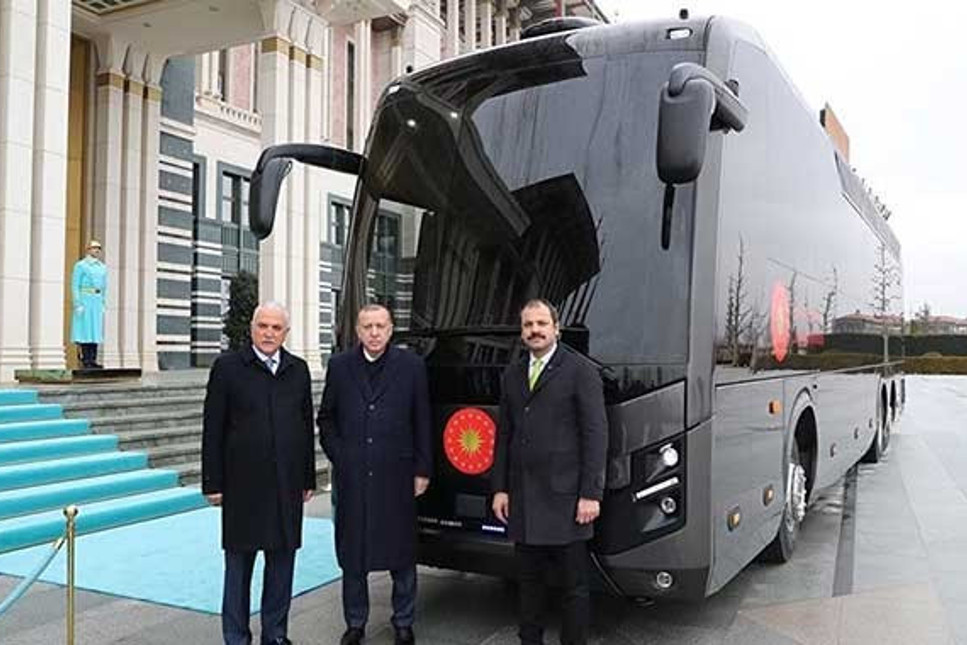 BMC'den Cumhurbaşkanı Erdoğan'a hediye otobüs