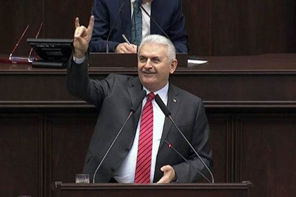 Başbakan Binali Yıldırım'ın yaptığı Bozkurt işareti için Bahçeli'den açıklama