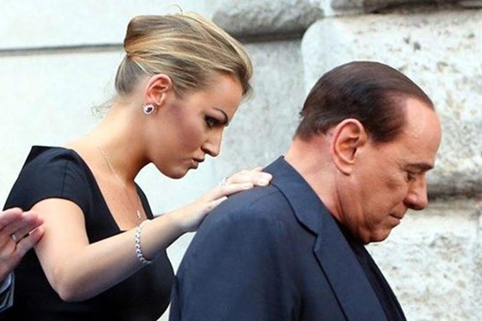 Berlusconi’nin 53 yaş küçük sevgilisiyle ilişkisi resmileşti