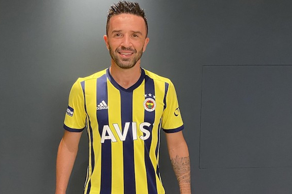 Beşiktaş'a veda eden Gökhan Gönül yeniden Fenerbahçe'de