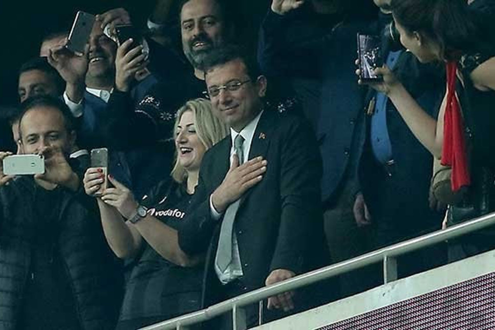 Beşiktaş, 'İmamoğlu'nu bizim locaya neden oturttunuz' diyen şirkete yanıt verdi