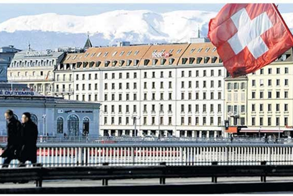 İsviçre'de bir günde 841 yeni koronavirüs vakası
