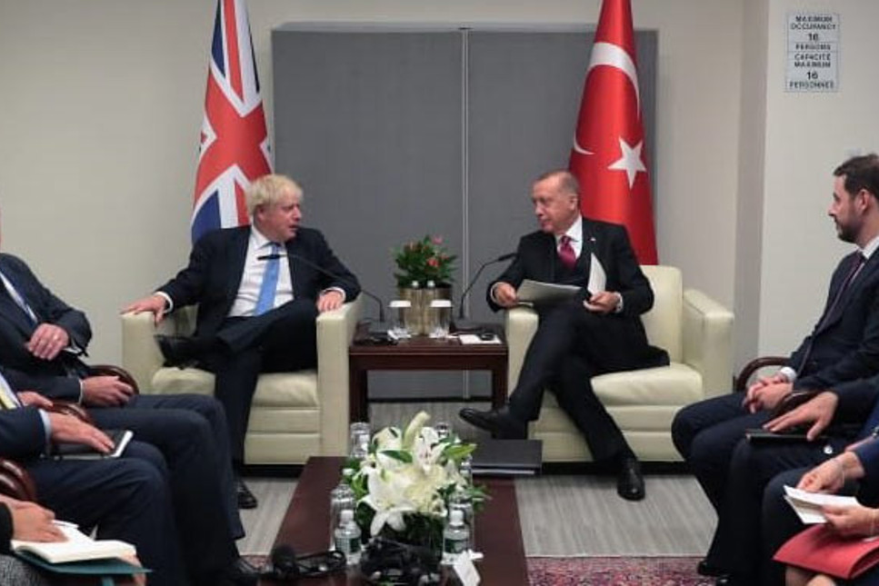 Cumhurbaşkanı Erdoğan'dan Johnson'la kritik görüşme
