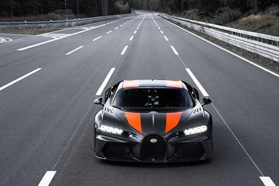 Bugatti 490 kilometre hızı aşarak yeni dünya rekorunu kırdı