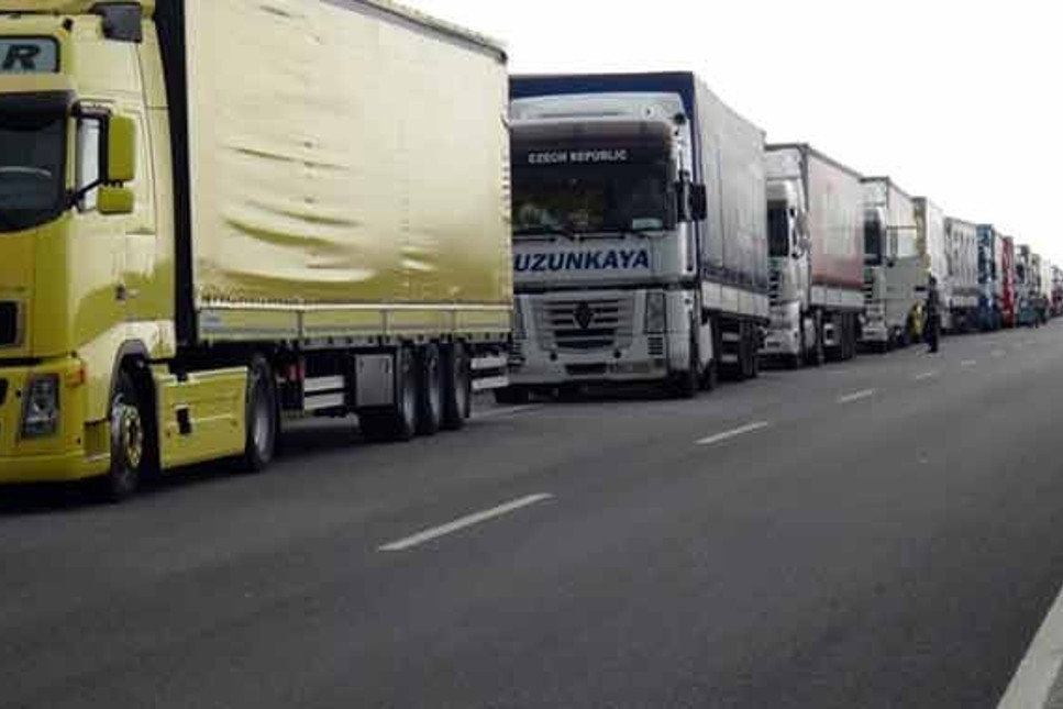 Bulgaristan'da 'rüşvet operasyonu', Kapıkule'de araç kuyruğu