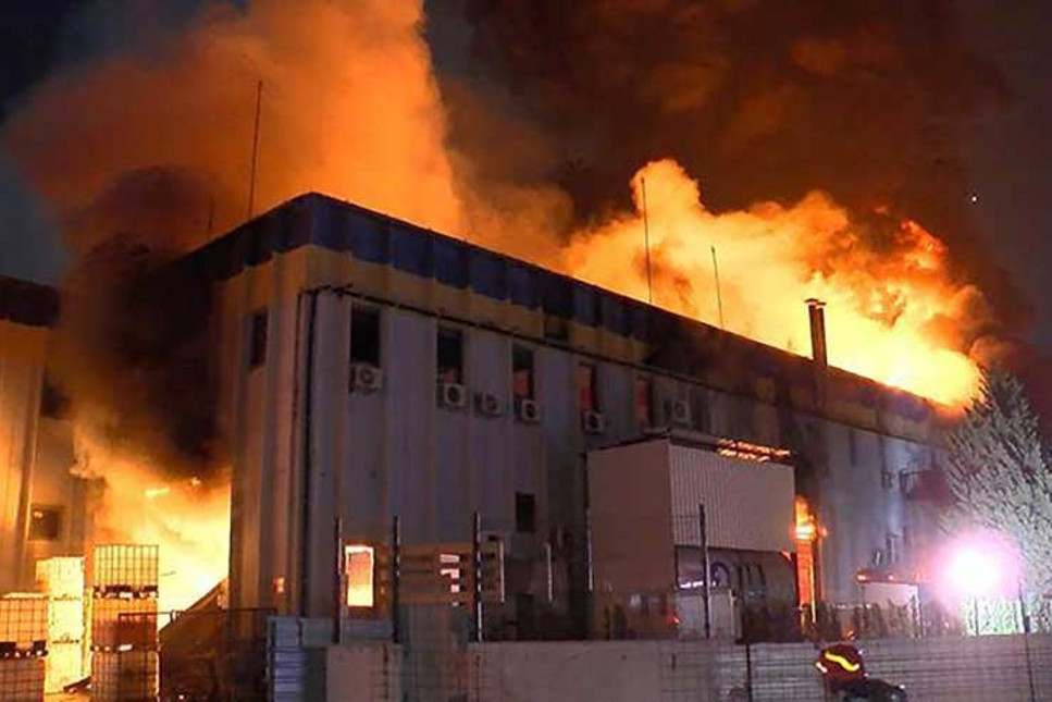 Bursa'da kimya fabrikasında korkutan yangın!