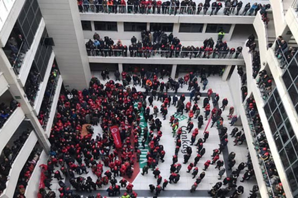 CHP'li Çankaya Belediyesi'nde işçilerin zam eylemi