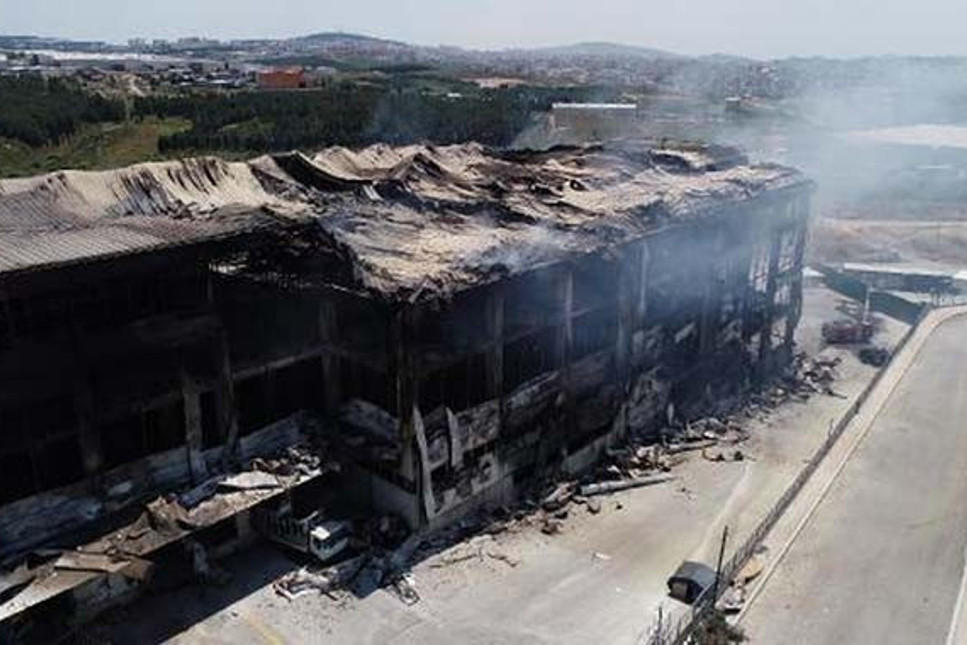 Çayırova'da 4 işçinin öldüğü yangın sonrası fabrika sahibi ve binayı kiraya veren kişi gözaltına alındı