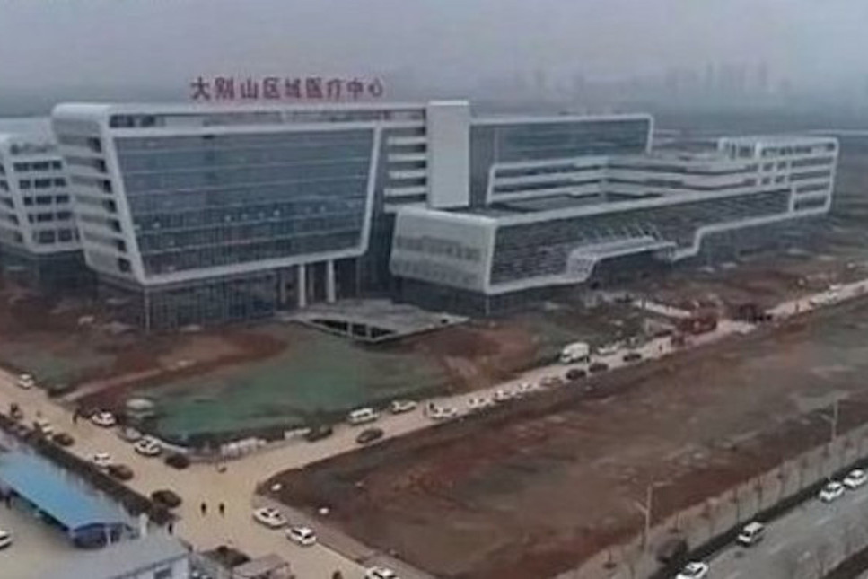 Çin'den 10 günde dev hastane