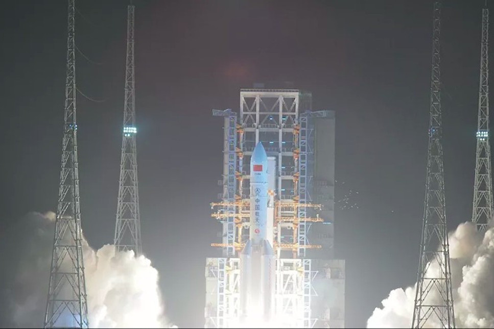 Çin, dünyanın ilk 6G deneme uydusunu uzaya gönderdi