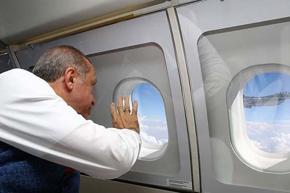 Cumhurbaşkanı Erdoğan ile göz göze gelen o pilot kim çıktı?