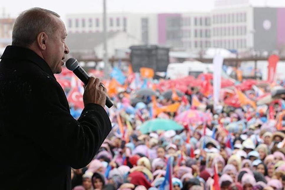 Erdoğan konuşmasını bölen kadına çıkıştı: Provoke etme bizi