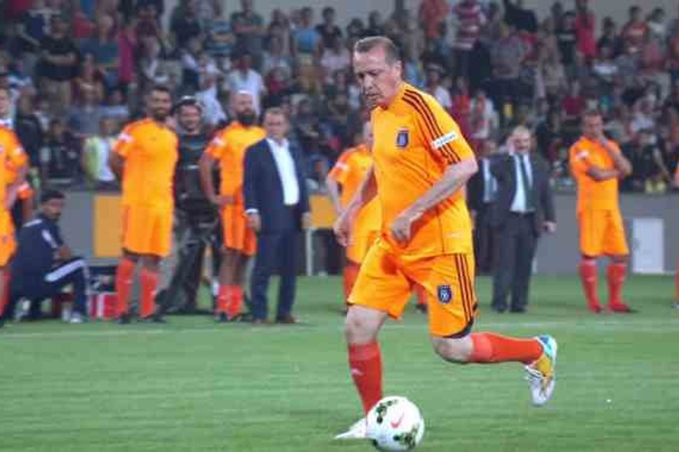 Cumhurbaşkanı Erdoğan'dan yabancı futbolcu konusunda önemli uyarı