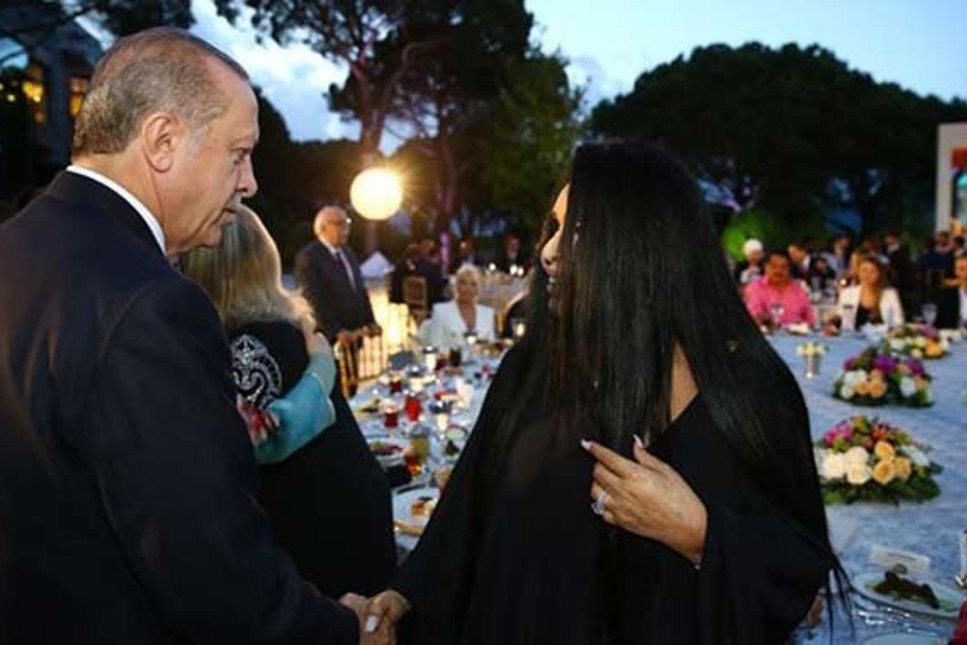 Cumhurbaşkanı Erdoğan'ın iftarında dikkat çeken kareler