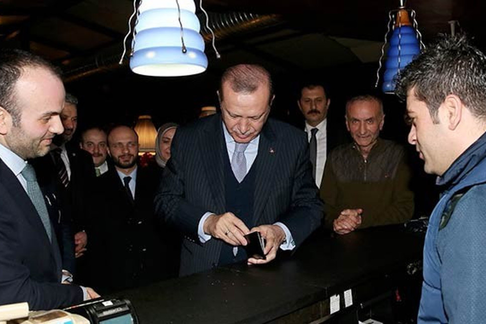 Cumhurbaşkanı Erdoğan sosyetik gececilerin mekanına gitti