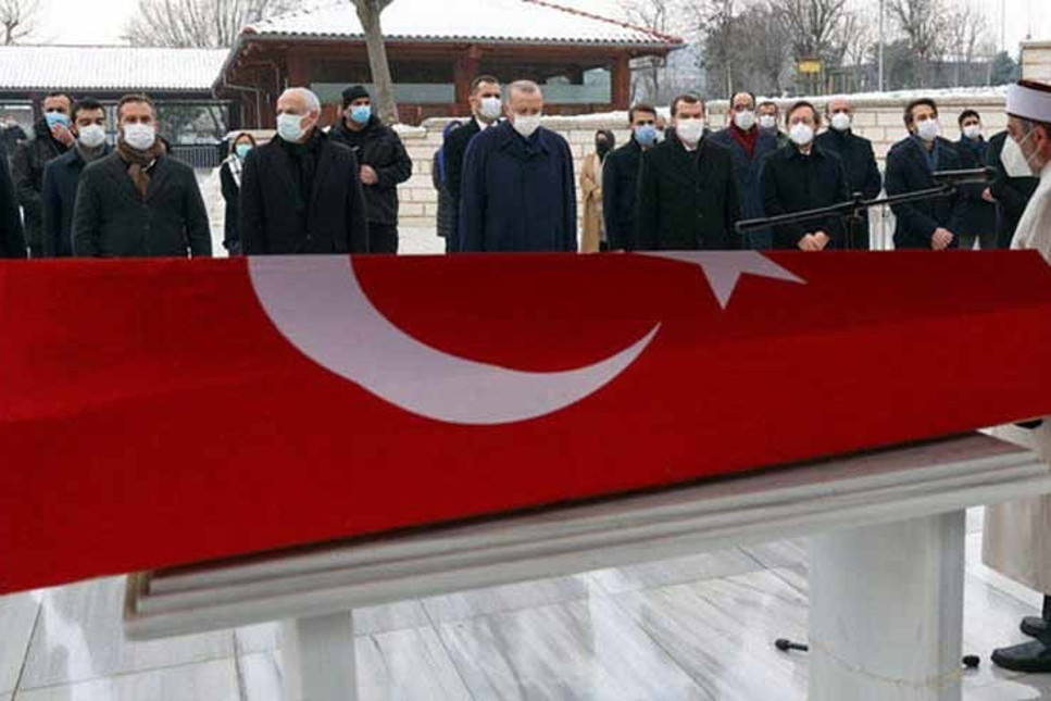 Cumhurbaşkanı Erdoğan, ünlü ismin cenaze törenine katıldı
