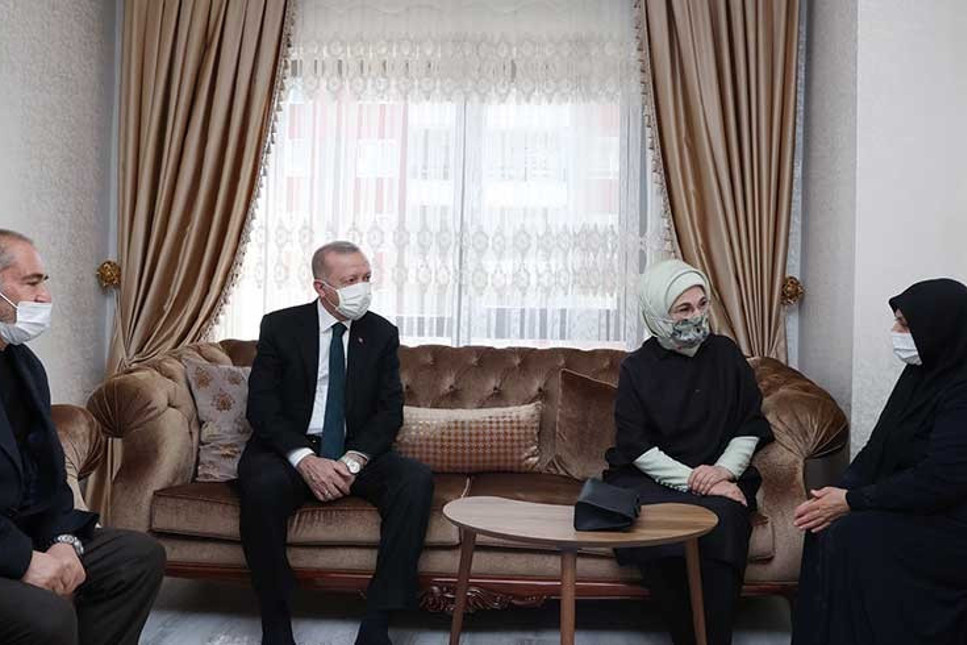 Cumhurbaşkanı Erdoğan ve Başak Cengiz'in ailesine taziye ziyareti