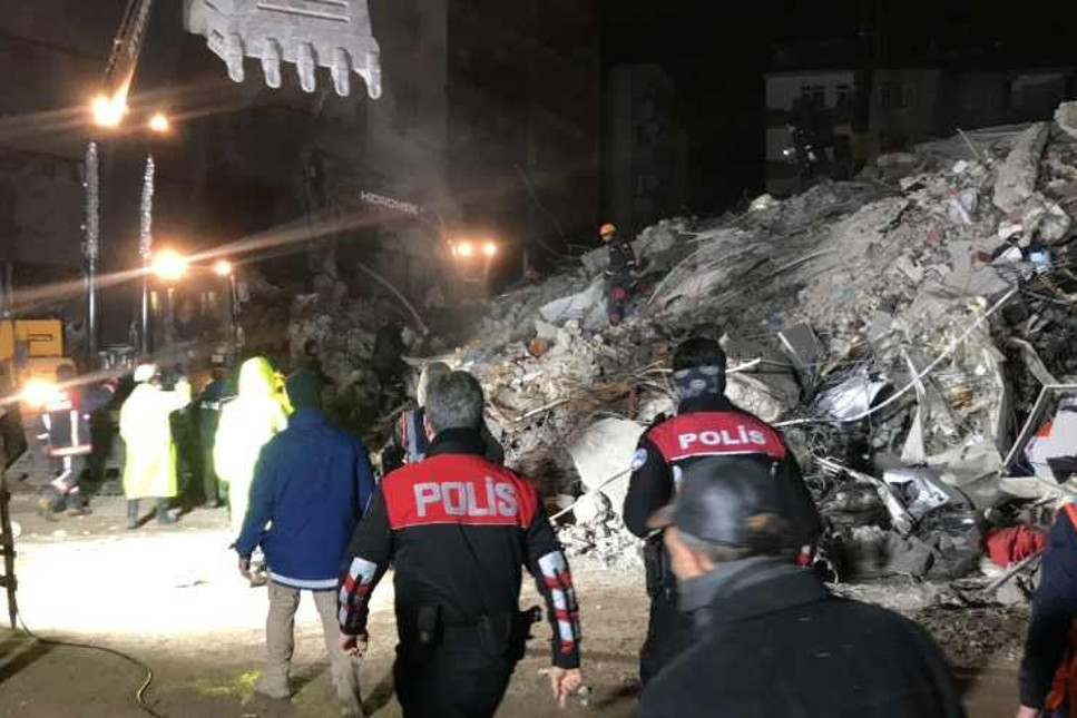 Fuat Oktay: 2 büyük depremde can kaybımız 3 bin 419