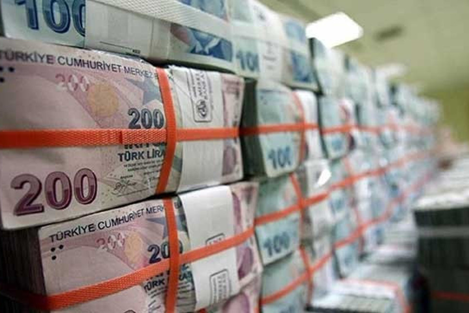 Hazine 9,3 milyar lira borçlandı