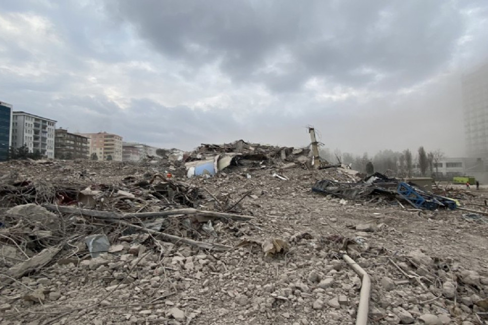 Diyar Galeria İş Merkezi bugün tamamen yıkıldı