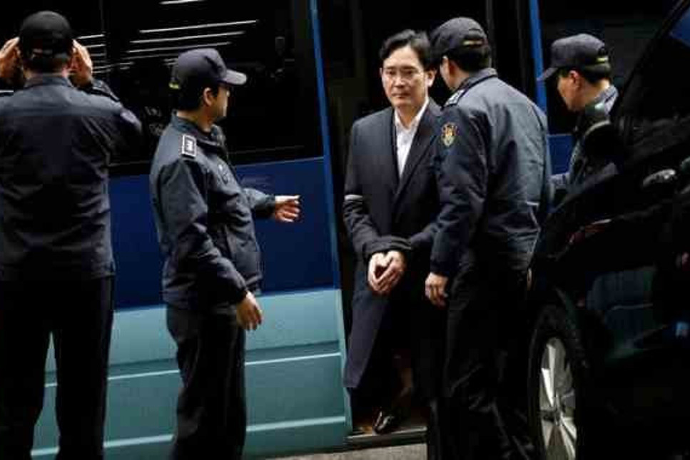 5 yıl hapse mahkum olan Samsung`un varisi 1 yılda serbest kaldı