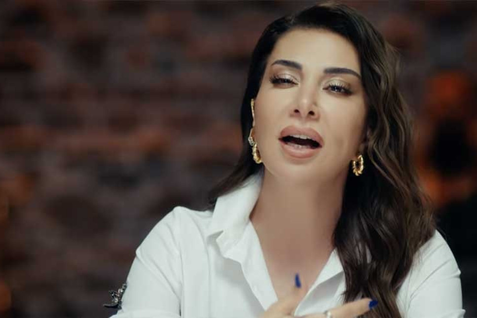 Ebru Yaşar'ın 'İçime ata ata' şarkısı dünya listelerine girdi!