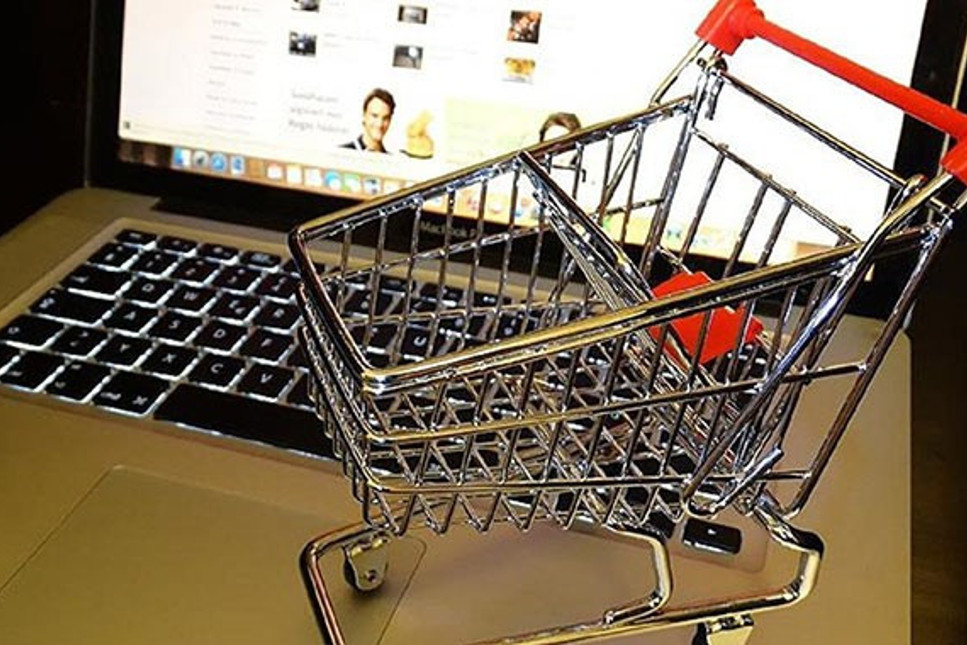 Efsane Cuma günlerinde online alışveriş rekoru kırıldı