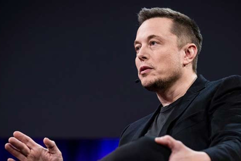 Elon Musk, cep telefonunu yanlışlıkla 17 milyona paylaştı