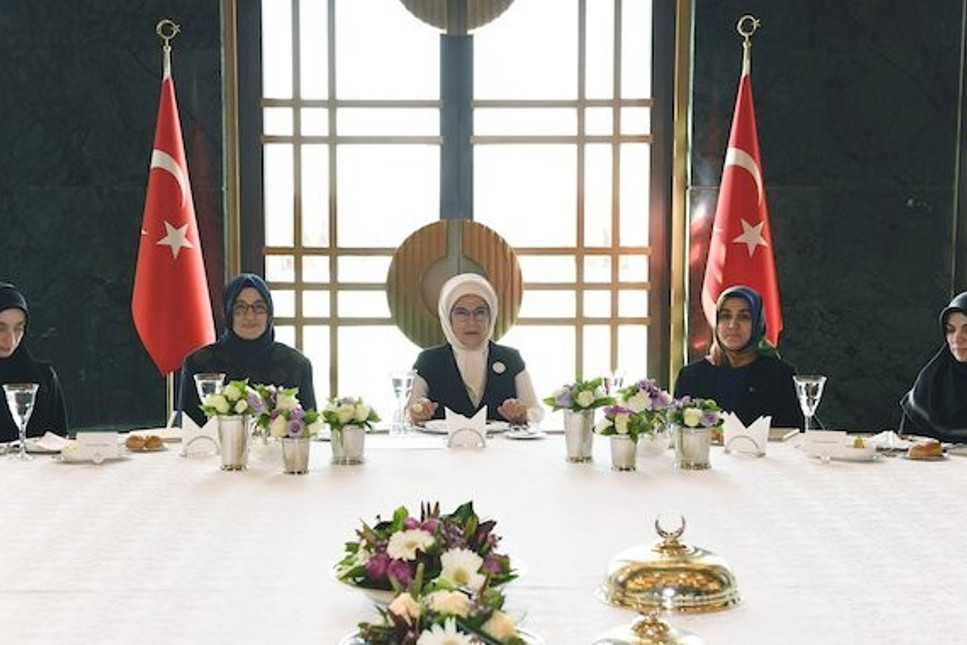 Emine Erdoğan'dan kadınlara: İsraftan kaçının