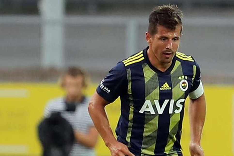 Emre Belözoğlu profesyonel futbol kariyerini noktaladı
