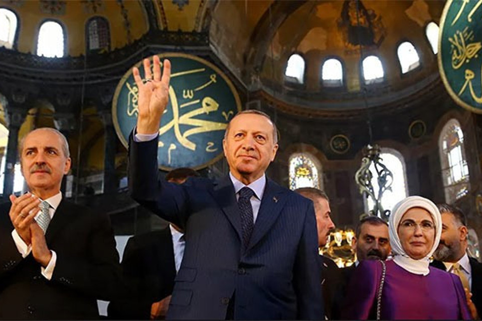Erdoğan, Ayasofya'yı ibadete açan kararı imzaladı: Hayırlı olsun