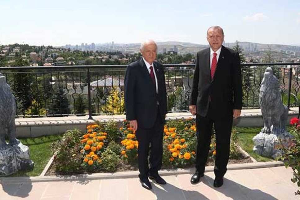 Yeni Şafak: Erdoğan, Bahçeli'ye bir ev hediyesi götürmüş