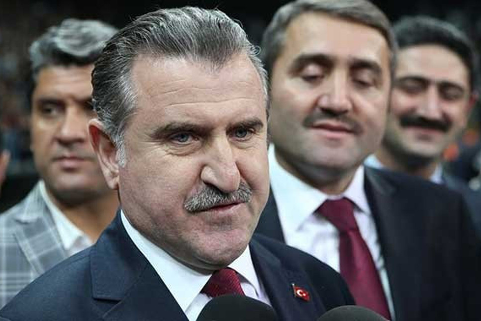 Erdoğan canlı yayında 'Beşiktaş mı yaptı o stadı ya' diye çıkıştı, Bakan mikrofonu kapadı