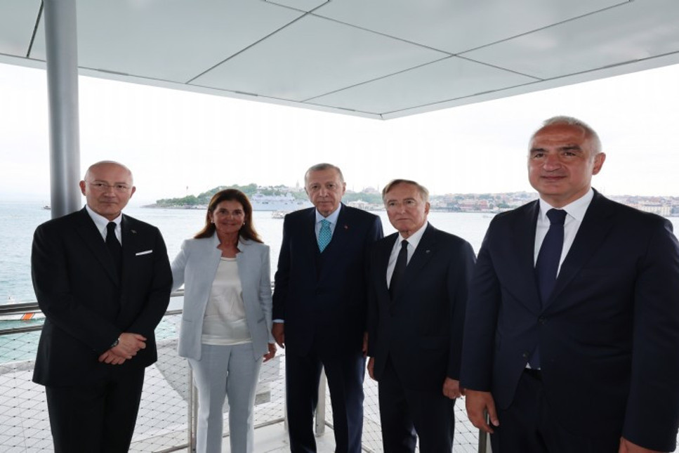 Erdoğan, İstanbul Modern Sanat Müzesi'nin yeni binasını ziyaret etti