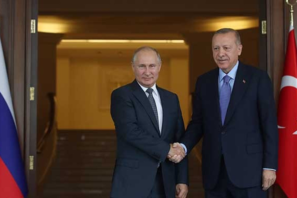 Erdoğan, Putin’i “Tanıştığımıza memnun oldum” diye karşıladı